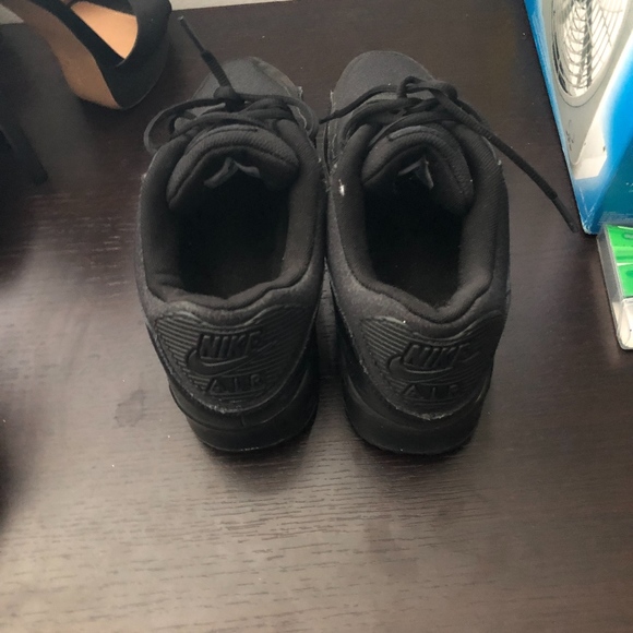 Nike Air Max 90's - Picture 4 of 4